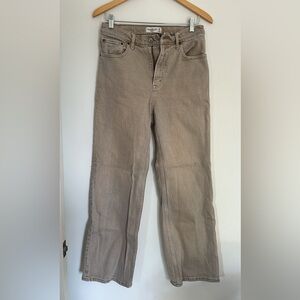 Abercrombie 90s High Rise Jeans - size 28 / 6 short